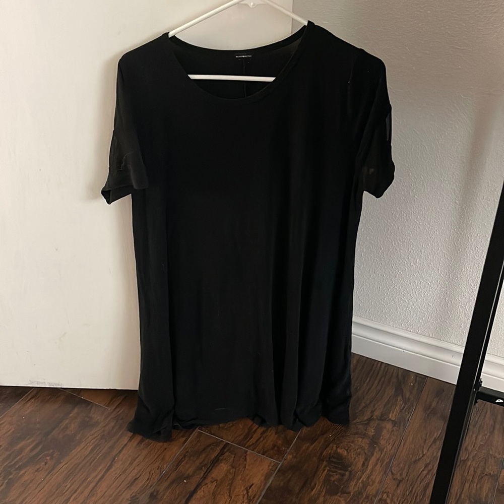 Brandy Melville Short Sleeve Dress size medium